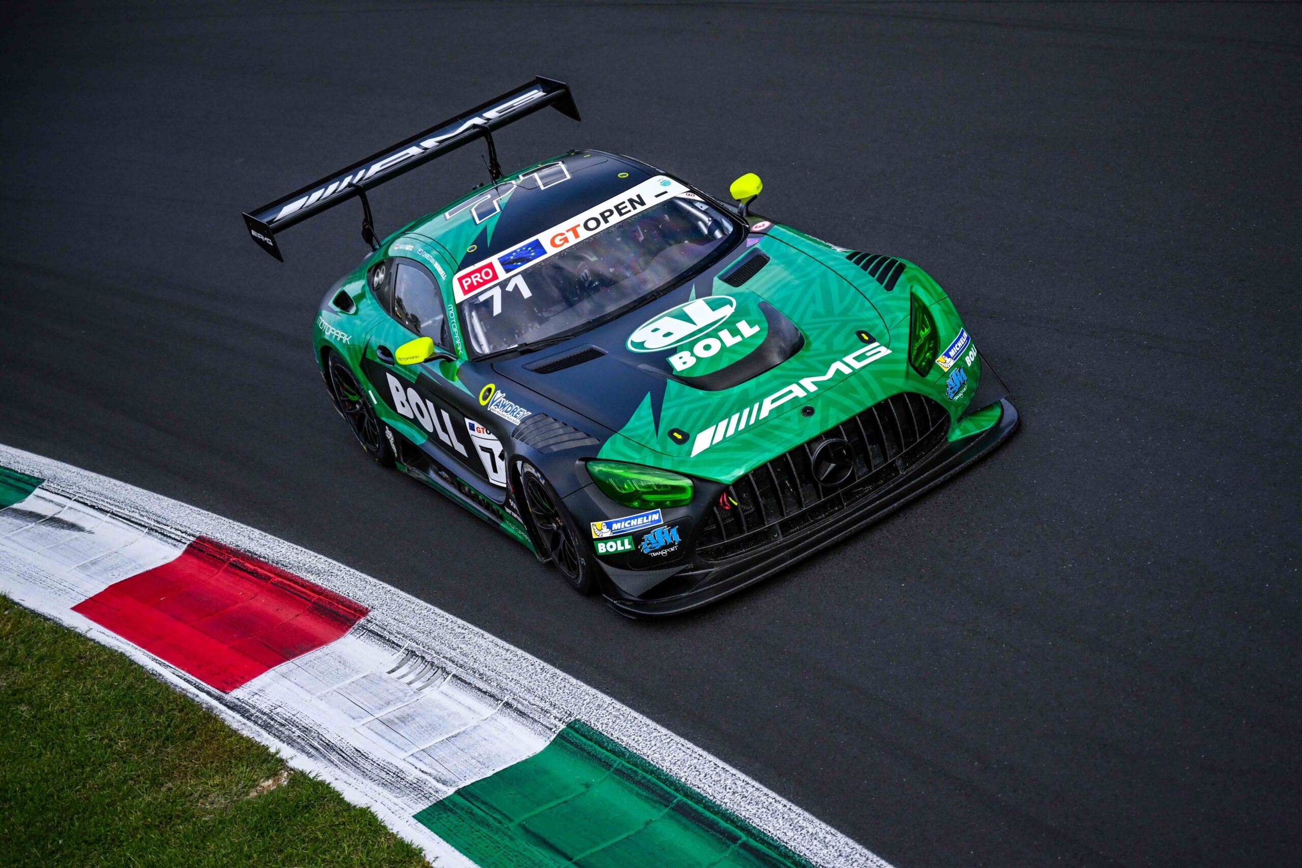 Motopark Mercedes in vetta nelle libere di Monza