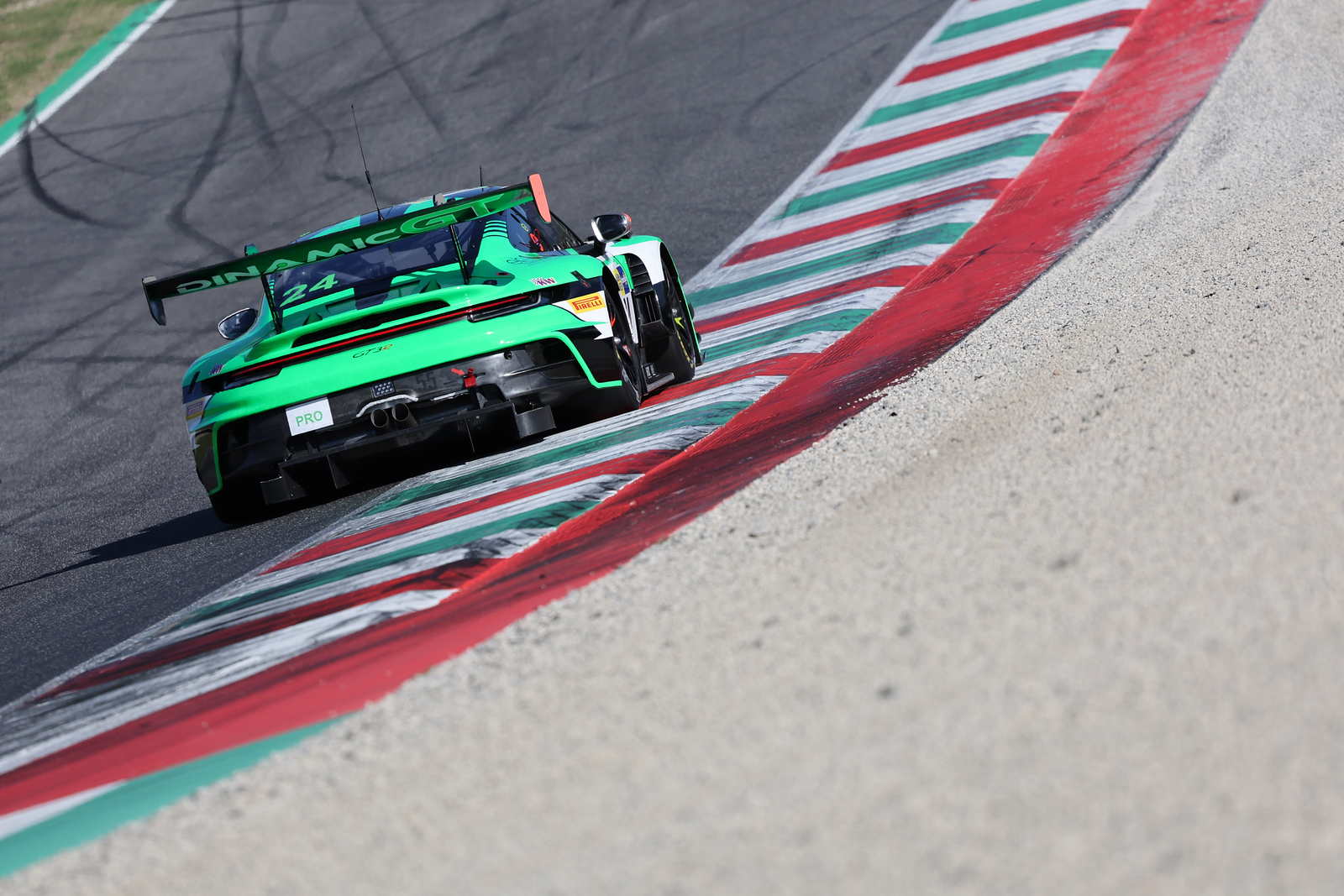 Dinamic GT Porsche chiude al top il day-1 al Mugello