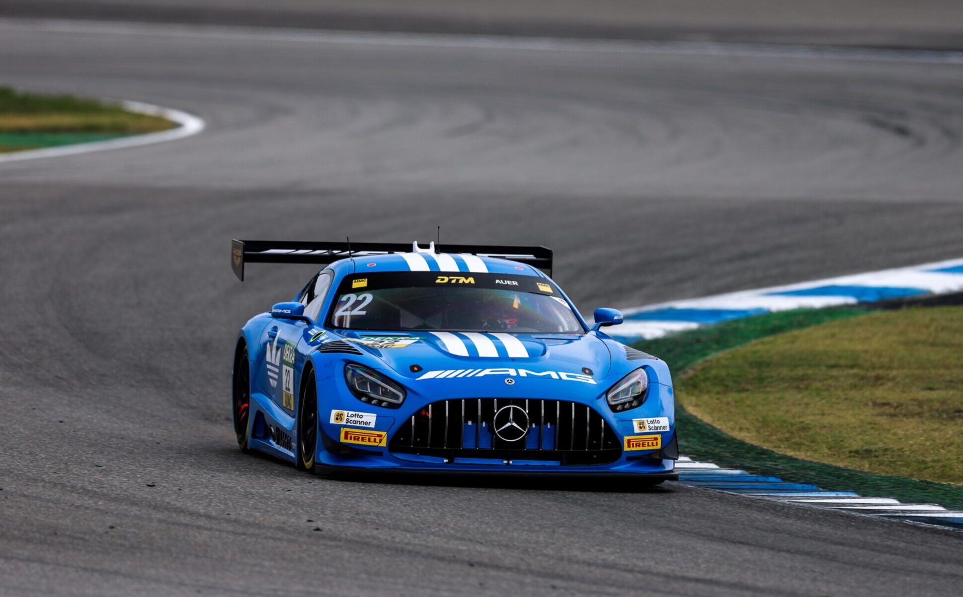 Auer vince race-1 a Hockenheim. Wittmann ed Engel sfideranno Preining per il titolo