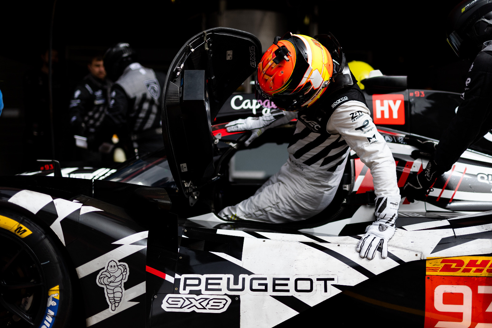 Alex Quinn diventa pilota Peugeot