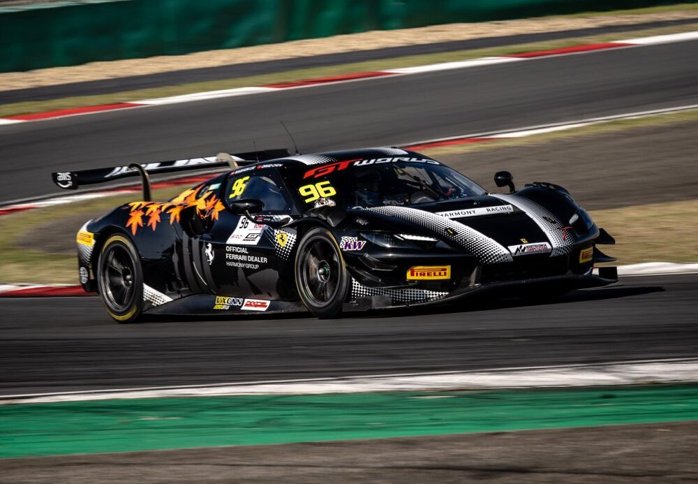 Harmony Racing Ferrari domina race-1 a Shanghai